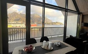 Rorbuleilighet I Toppetasjen I Henningsvaer